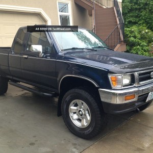 1994 toyota pick-up photo