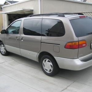 1998 toyota sienna photo