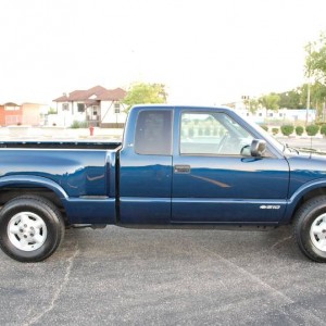2000 chevrolet s-10-pickup photo