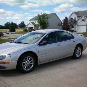 2000 chrysler 300 photo