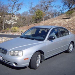 2001 hyundai elantra photo
