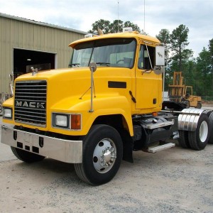 2001 mack ch photo