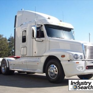2004 freightliner cst120 photo