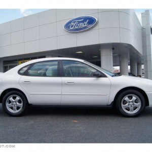 2005 ford taurus-se photo
