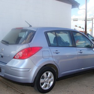 2009 nissan versa photo