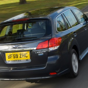 2010 subaru legacy photo