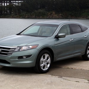2011 honda accord-crosstour photo