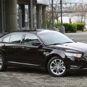 2013 ford taurus photo