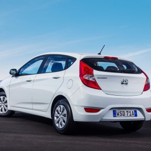 2015 hyundai accent photo
