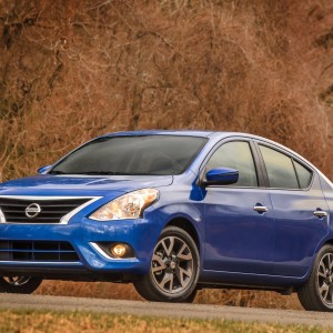 2016 nissan versa photo