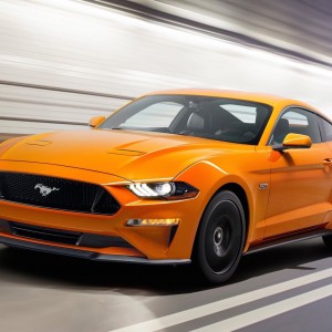 2018 ford mustang photo