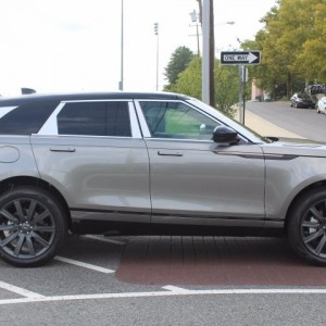 2018 land-rover range-rover-velar photo