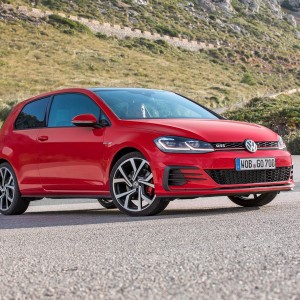 2018 volkswagen golf-gti photo