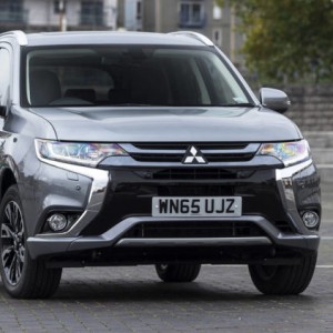 2019 mitsubishi outlander photo