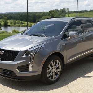 2020 cadillac xt5 photo