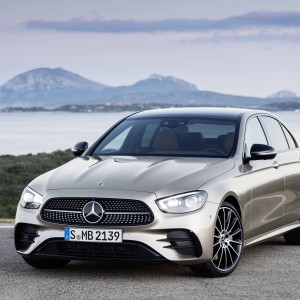 2021 mercedes-benz e-class photo